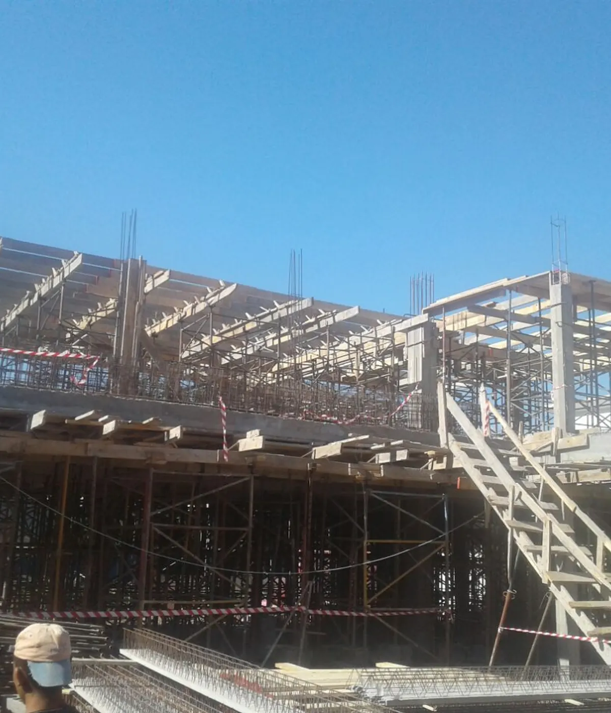 Ossature métallique d'un bâtiment industriel réalisé par Wolcons