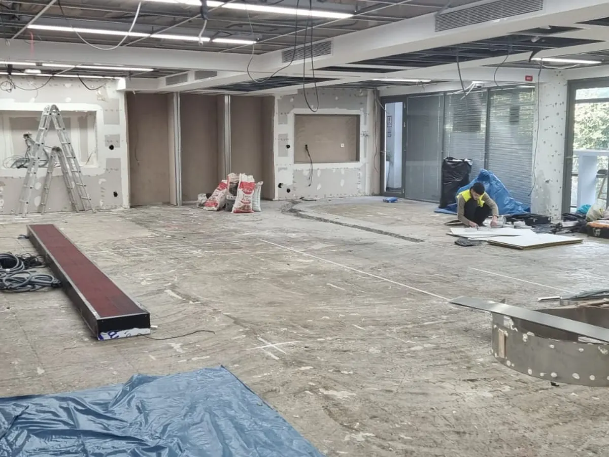 Plateau de bureaux Huawei aménagé par Wolcons à Casablanca — chantier en cours, photo 1 sur 15