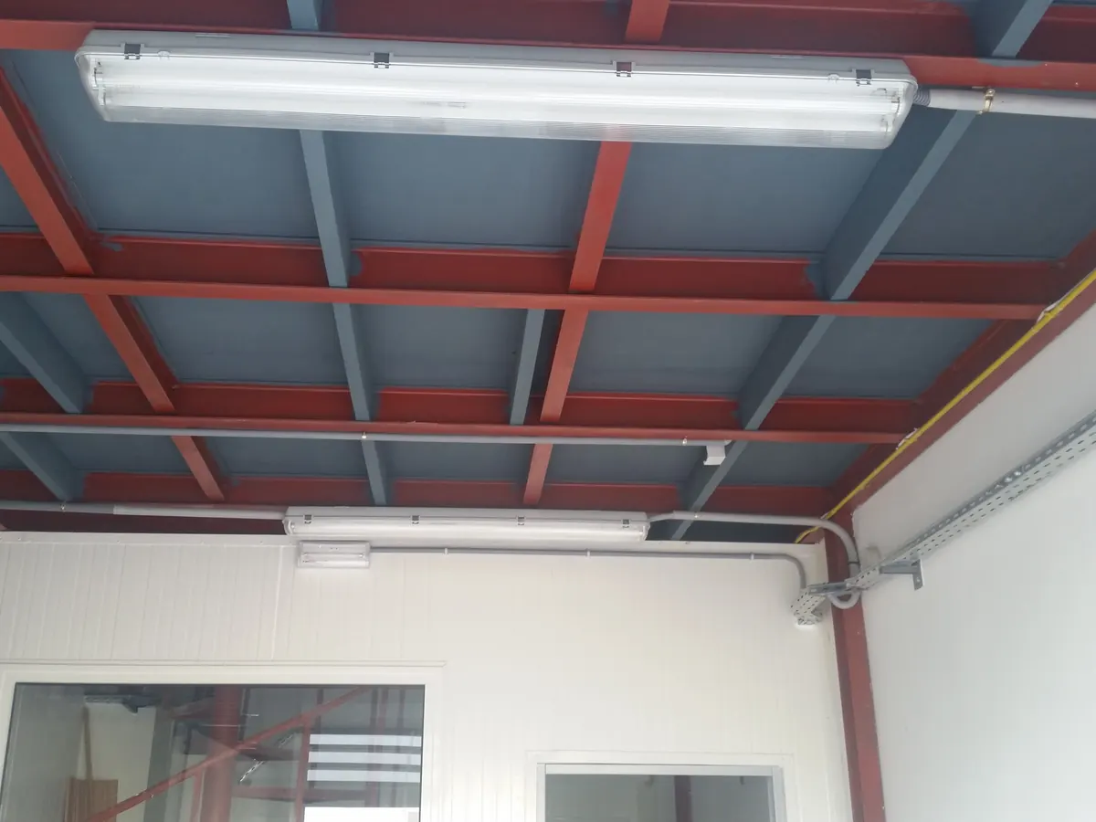 Aménagement des bureaux ISH par Wolcons — chantier en cours, photo 3 sur 11