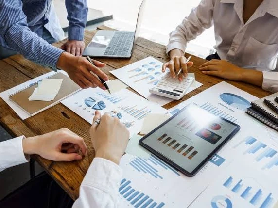 Suivi budgétaire et planning d'un projet Wolcons — tableaux de bord et reporting